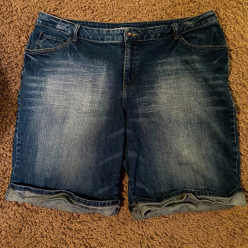 Land Bryant distressed shorts